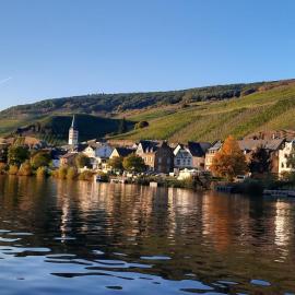 Apartment In Spay Smile Zell-Merl Mosel, hotel in Zell an der Mosel