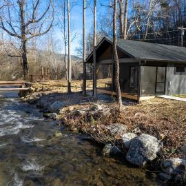 The Cottage At Greenbriar Creek - Pickleball Court, Creek, WIFI, Mountain Views, Starting at 79"