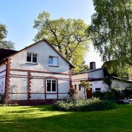 Landhaus Oscar (150m zum Strand)