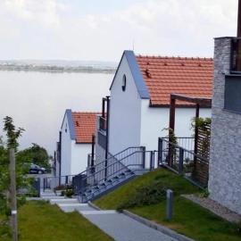 Palava eu 8, hotel u gradu Pavlov