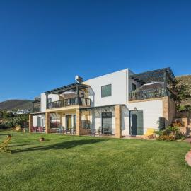 Magnolia Apartments and Studios, hotel in Falasarna
