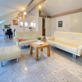 4 Zimmer Apartment, 125 qm, ruhig und zentrumsnah, max 5 Pers, Dachterasse, Garage, 1000 MBit, hotel Böblingenben