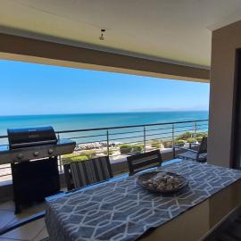 Whale Cove A103, hotel u gradu De Kelders