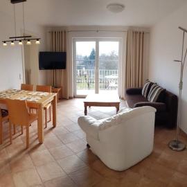 Monteurwohnung AUSBLICK SEEBLICK 16356 Werneuchen bei Berlin、Werneuchenのホテル