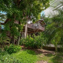 Exclusive House near West End & Beaches - Starlink, hotel a Roatán