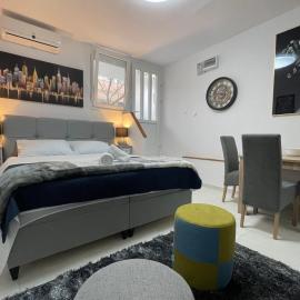 Old Town Bridge Apartment, hotel in Zadar