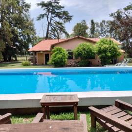 La Esperanza, viešbutis mieste San Andres de Gilesas