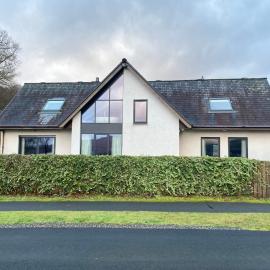 The Beach House Loch Lomond, מלון בלוס