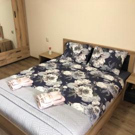 Luxury apartment 2 Free Underground Secure Parking, отель в городе Пазарджик