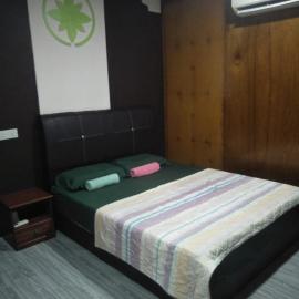 CEMPAKA CHALETS TIOMAN, hotell i Kampong Juara