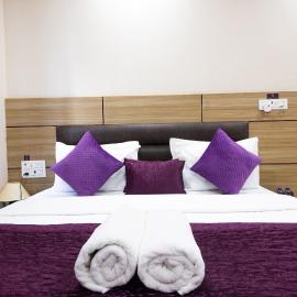 Perfectstayz Value Dwarkesh - Hotel Near Haridwar Railway station, hotel u gradu Haridvar