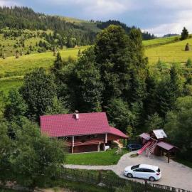 Котедж в Карпатах – hotel w mieście Huklyvyy