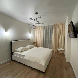 Апартаменти м.Буча ЖК Гранд Бурже, hotel sa Bucha