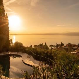 Residence Ca Del Lago, hotel di Torri del Benaco