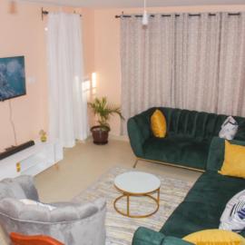 Royal Palms Executive 2& 1 bedrooms BNB Wote town, hotelli kohteessa Wote