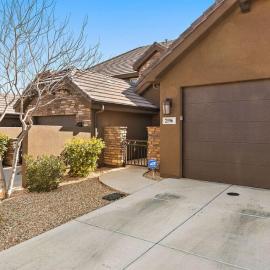 Casa Manzana with two heated pools, khách sạn ở Washington