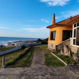 A Guaira: fantástica alojamiento con finca sobre el mar