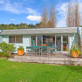 Coastal Cove - Waipu Cove Holiday Home