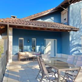 Apartamentos Cangas Relax En Grupo, hotel di Cangas de Onís