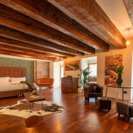 Aurelia Luxury - Piazza delle Erbe, hotelli kohteessa Verona