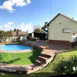 The Valley, tranquil 3 bedroom home with pool, viešbutis mieste Midrandas