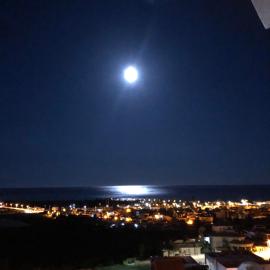 Casa Luna - Sea view apartment Bolnuevo、ボルヌエボのホテル