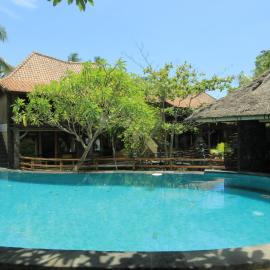 Kangkung Cottages، فندق في Jasri