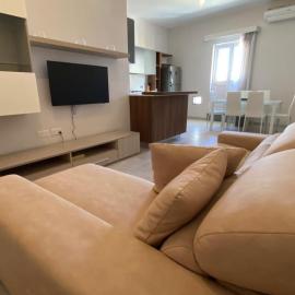 Sliema Central 2-Bedroom on a Quiet Street, Near Valletta by Malta Weekend