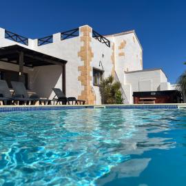 Casa Del Medio, hotel in Antigua