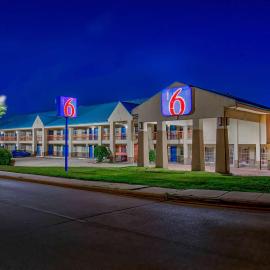 Motel 6-Arlington, TX, hotel v destinácii Arlington