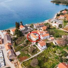 Seaside holiday house Luka, Dugi otok - 20212, hotel v destinaci Sali