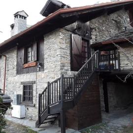 Tana della volpe 1, hotel a Gressan