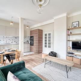 Appartement design Metz avec vue, hotel in Montigny-lès-Metz