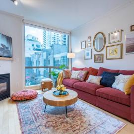 Heart of Downtown King Suite/Parkng/Pool/Gym/Sauna