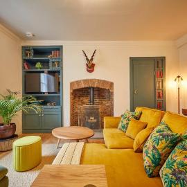 The Jungle Nook Romantic Hideaway with Log Burner