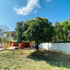Ma Baan House by the sea, hotel in Cha Am Beach