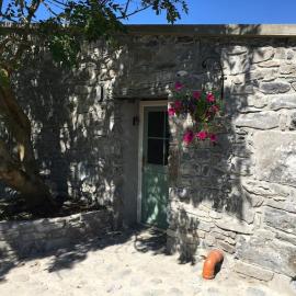 Fermoyle Properties Glynn's Cottage, hotel i Fanore