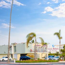 Little Inn By The Bay Newport Beach Hotel، فندق في شاطئ نيوبورت