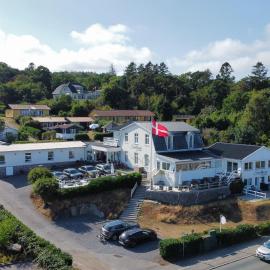 Sandkaas Badehotel, hotel sa Allinge