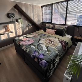 B&B 'Op Eemdijk', hotelli kohteessa Eemdijk