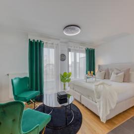 Cinéma Moon Luxury - Gare 3min - Proche Paris, hotel a Massy