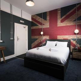 The Quarters, hotel di Weedon Bec