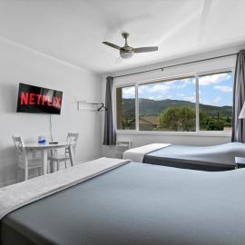Unit 11 Waena Inn- Newly Renovated Maui Private Suite, מלון בWailuku