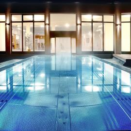 Alpen Adria Hotel & Spa, hótel í Presseggersee