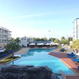 Grand Blue BestFamily Sea&Pool view 2BR apart 56m2, Hotel in Ban Tha Fat