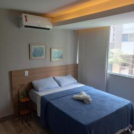Flat Beverly Hills 101B