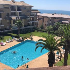 Luxury Apprt 2 ch ,prestigia des nations, hotel a Sidi Bouqnadel