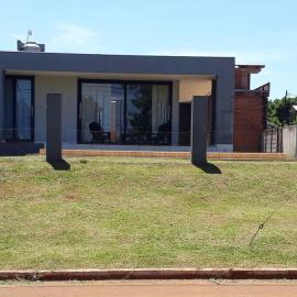 Casa moderna estilo minimalista muy luminosa, hotel in San Javier
