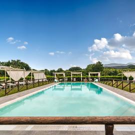 Tenuta San Giovanni Lucca, hotel u Lucci