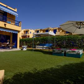 Sea View Meloneras Terrace Duplex +Wifi +Barbecue, hotel in Meloneras